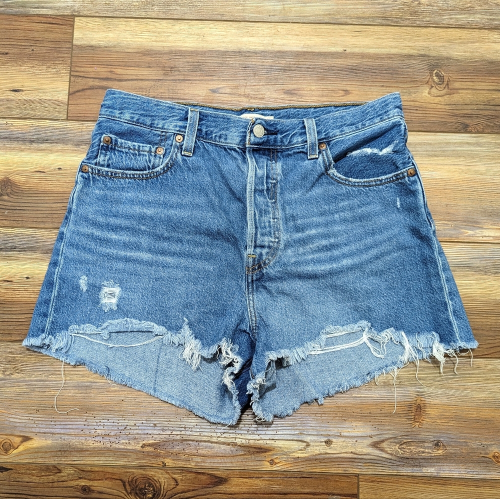 Levi's Ribcage Denim Jean Shorts Raw Hem High Rise Button Fly Women's Size 32
